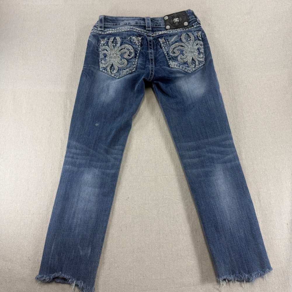 Miss Me Skinny Cropped Jeans Medium Wash Rhinestone Fleur De Lis Size 27 Y2K